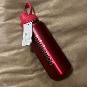 Lululemon 32oz back to life sports bottle NWT